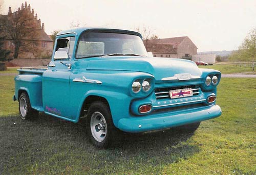 American Warehouse Show und Oldtimer Cars